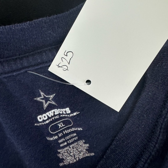 NFL Dallas Cowboys Football Logo Tee - Picture 7 of 7